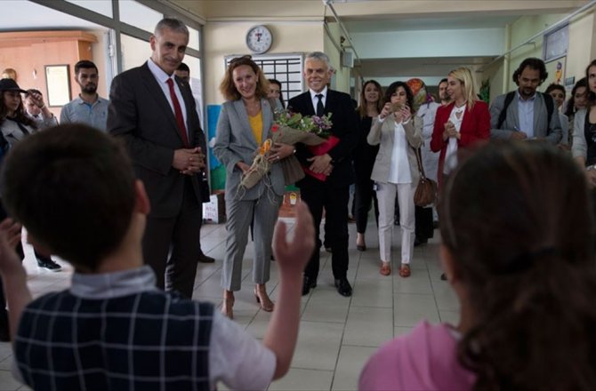 AB HEYETİNDEN TÜRKİYE'YE ÖVGÜ