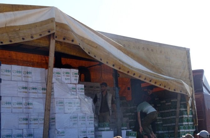 SURİYE’DEKİ 1 MİLYON KİŞİYE RAMAZAN YARDIMI