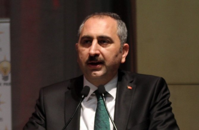 ADALET BAKANI GÜL’DEN İSTİHDAM MÜJDESİ