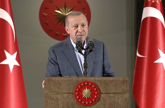 ERDOĞAN’DAN GENÇLERE: GEREKTİĞİNDE CANINIZI VERİN AMA...