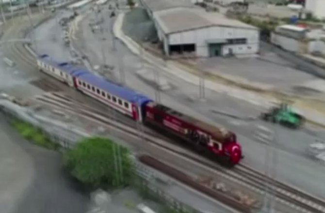 HALKALI-GEBZE BANLİYÖ HATTI TEST SÜRÜŞÜ HAVADAN GÖRÜNTÜLENDİ