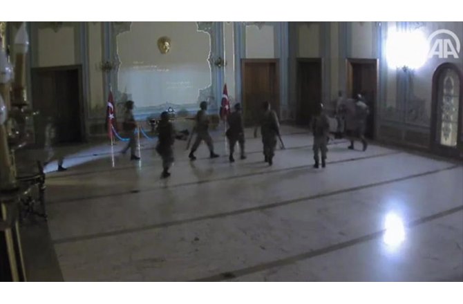 İstanbul Valiliğini işgal etmek isteyen darbecilere ağırlaştırılmış müebbet