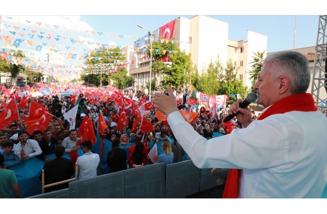 Başbakan Yıldırım: Bir tek insanımızı dahi terör örgütlerine feda etmeyiz