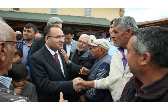 Başbakan Yardımcısı Bozdağ'dan esnaf ziyareti