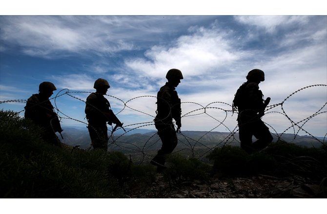 Irak'ın kuzeyinde 2 asker şehit oldu