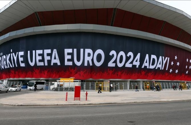 'EURO 2024 TÜRKİYE'DE DÜZENLENMELİ'