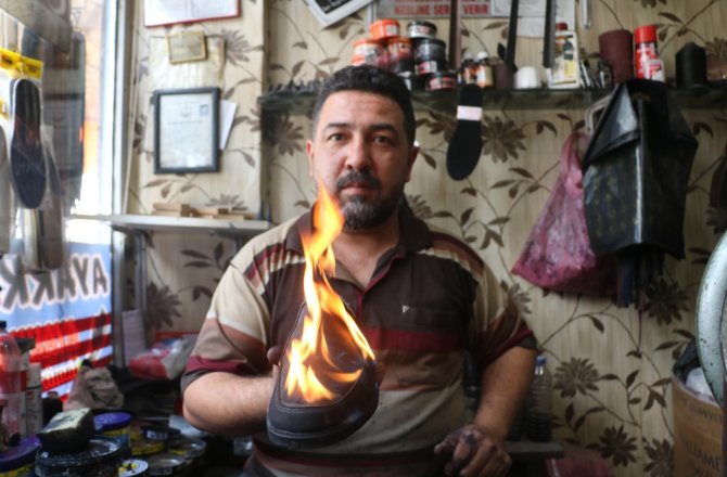 AYAKKABIYI YAKIYOR, SİPARİŞLERİ KAPIYOR