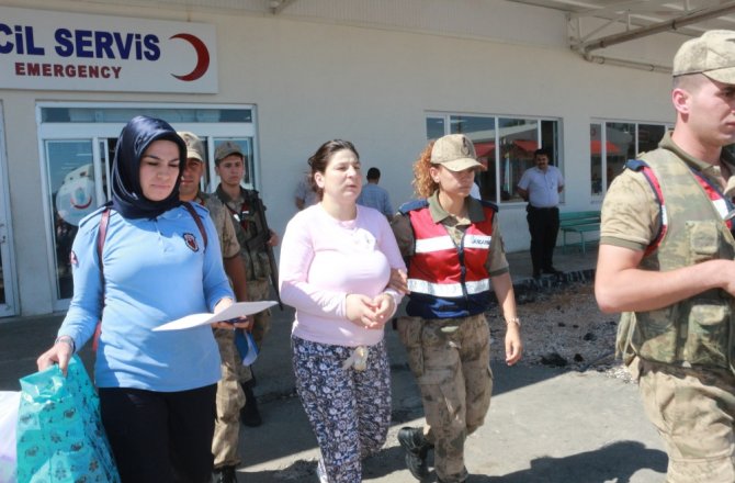 O ANNENİN BEBEĞİNE EL KONULDU