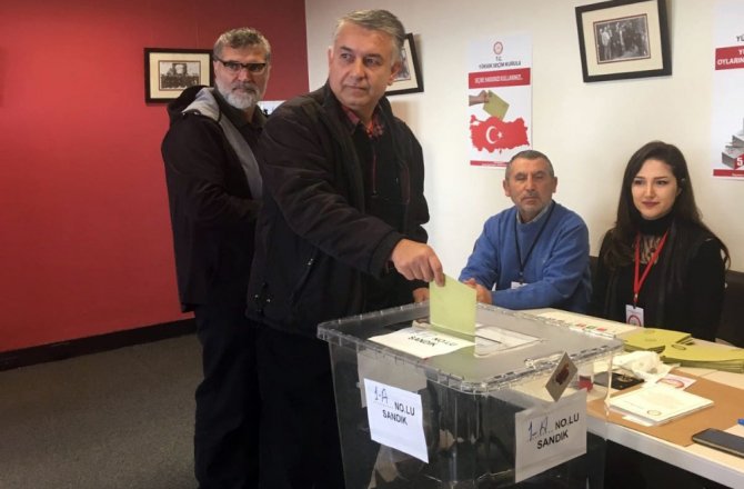 AVUSTRALYA’DA OY VERME İŞLEMİ BAŞLADI