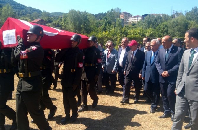 BİNGÖL ŞEHİDİ SON YOLCULUĞUNA UĞURLANDI