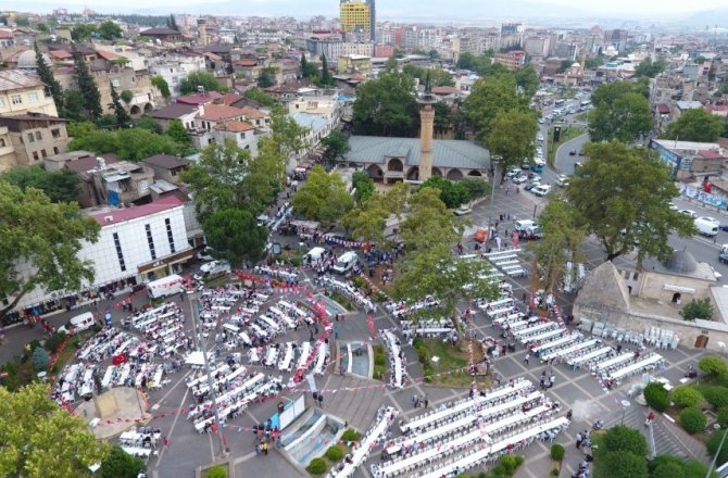 Dulkadiroğlu Belediyesinden geleneksel iftar programı