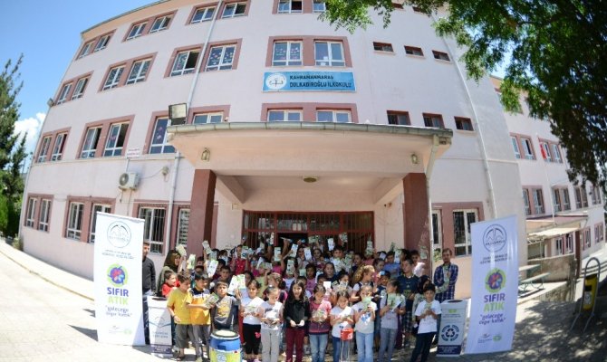 Miniklerden atık toplama kampanyasına anlamlı destek