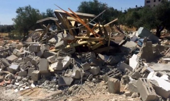 İsrail buldozerleri yıkmaya devam ediyor
