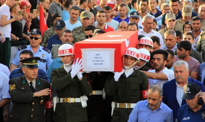 Hatay şehidini uğurladı