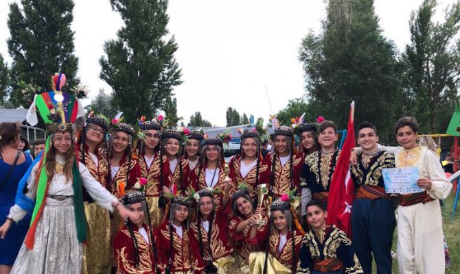 Halk Oyunları Grubu Ukrayna’da Birinci Oldu