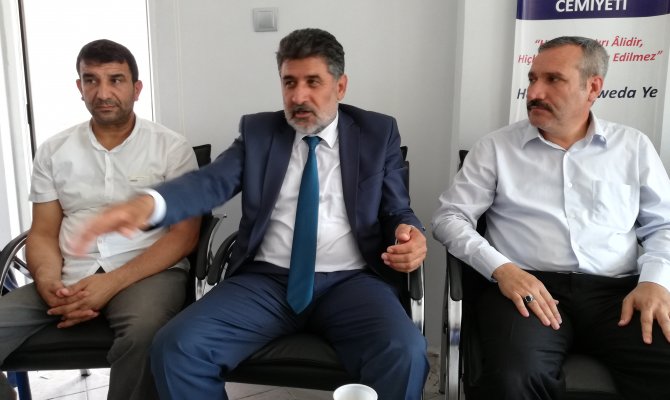 Remzi Çayır “Çokluk İçerisinde Birlik Oluşturmalıyız”