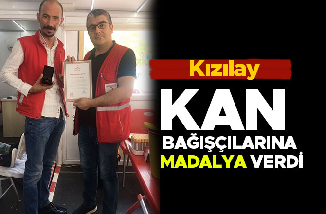 Kızılay kan bağışçılarına madalya verdi