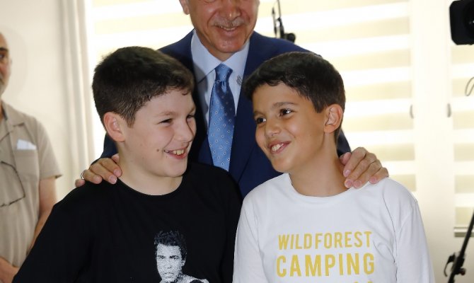 Oy kullandığı sandıktan 1’inci çıktı