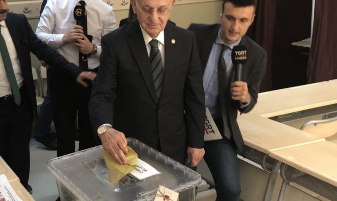 İsmail Kahraman’ın oy kullandığı sandıkta...