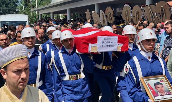 Şehit Jandarma Er Ay son yolculuğuna uğurlandı