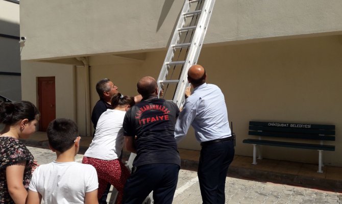 Yangında Mahsur Kalan Vatandaşları Tahliye Edildi