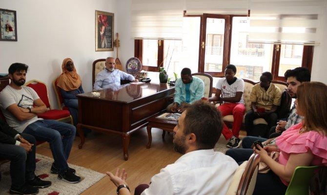 “Terörle arasına mesafe koymayanlar Meclist’e temsil ediliyor”