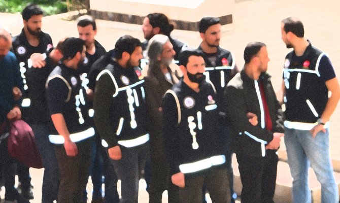 18 ilde FETÖ operasyonu: 68 gözaltı kararı