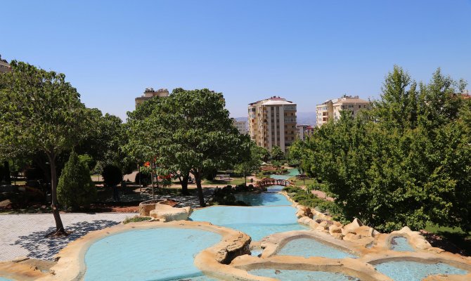 12 Şubat Kurtuluş Parkı Yenilendi