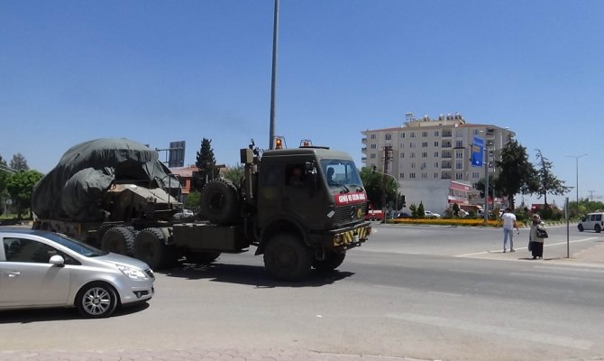 Tel Rıfat ile Münbiç sınırına takviye birlik sevk ediliyor