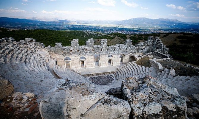 Mitolojideki 'nazar boncuğu' Medusa ziyaretçilerini bekliyor