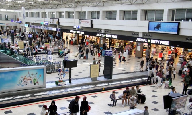 Antalya’ya gelen turist sayısı 5 milyonu aştı
