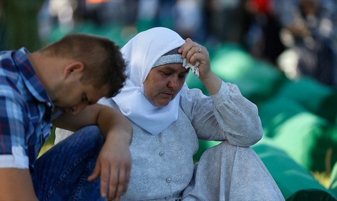 Srebrenitsa soykırımının 35 kurbanı daha defnedilecek