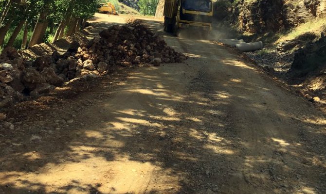 Büyükşehir Kavşut Yolunda