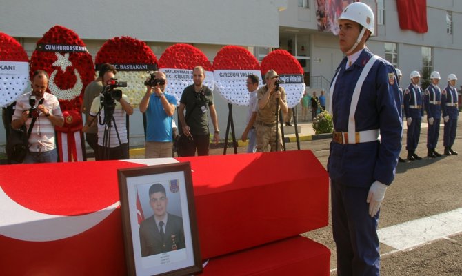 Şehit uzman çavuşun naaşı memleketine uğurlandı