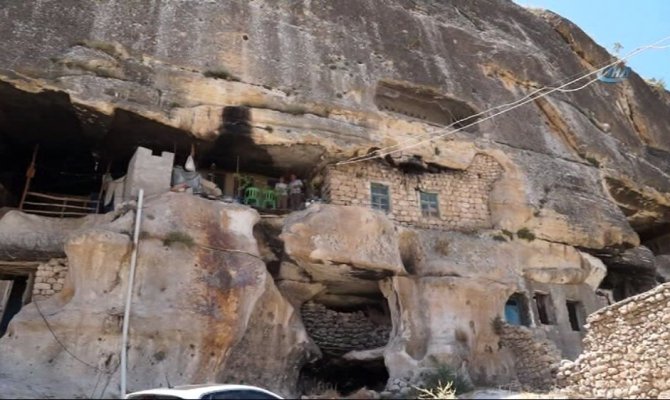 20 yıldır yaşadığı mağara için imar başvurusu yapacak