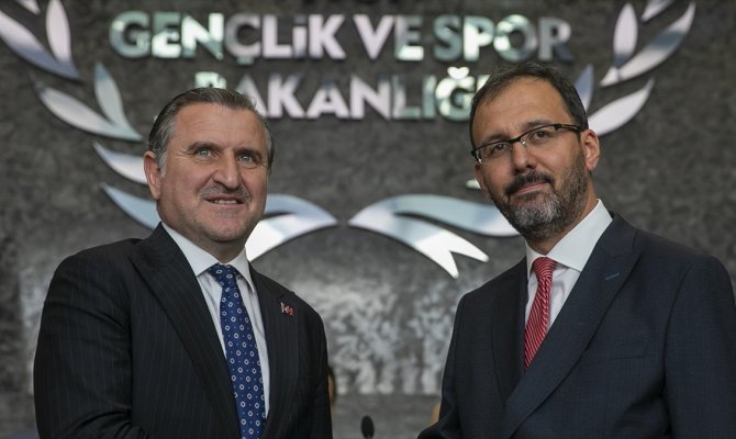 Mehmet Kasapoğlu görevi Bak'tan devraldı
