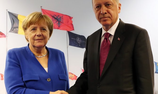 Erdoğan Almanya Başkanı Merkel ile görüştü