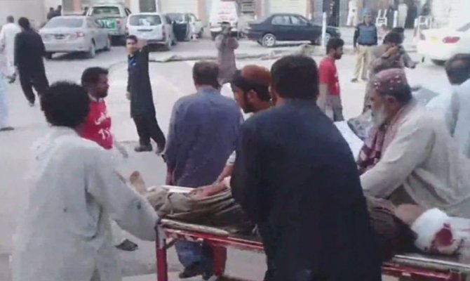 Pakistar'da ölü sayısı 132 oldu