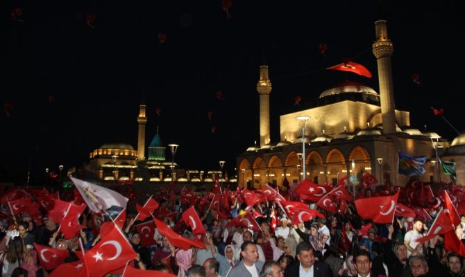 81 ilde aynı anda sela okundu