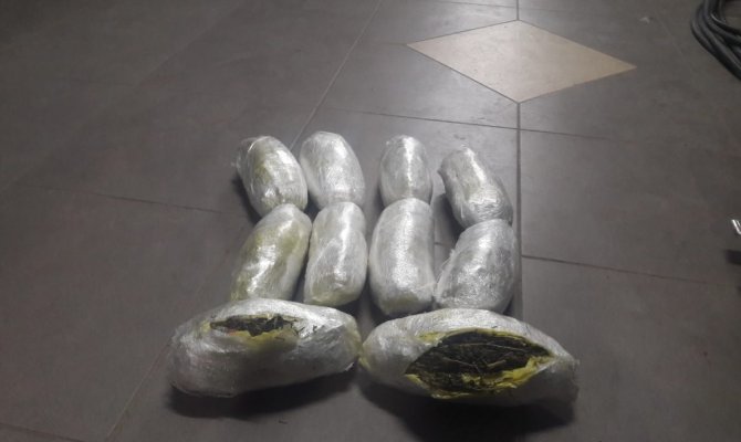 Bunlar otomobil lastiğinin içinden çıktı
