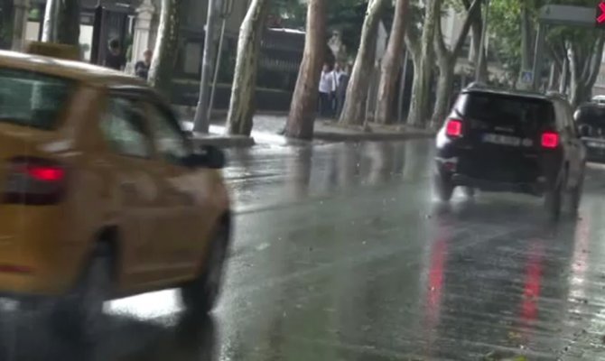İstanbul’da beklenen yağış başladı