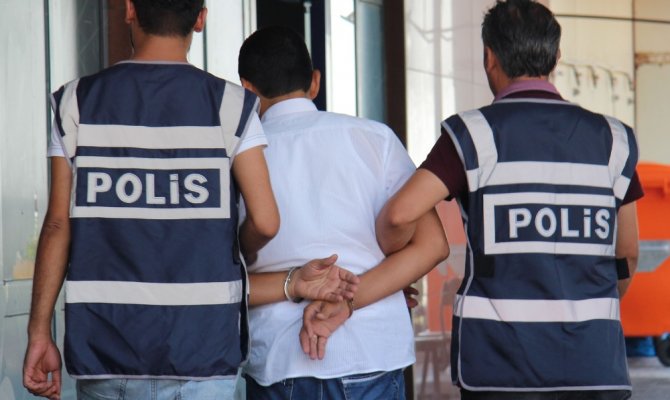 Terör operasyonunda gözaltına alınan 8 şüpheli tutuklandı
