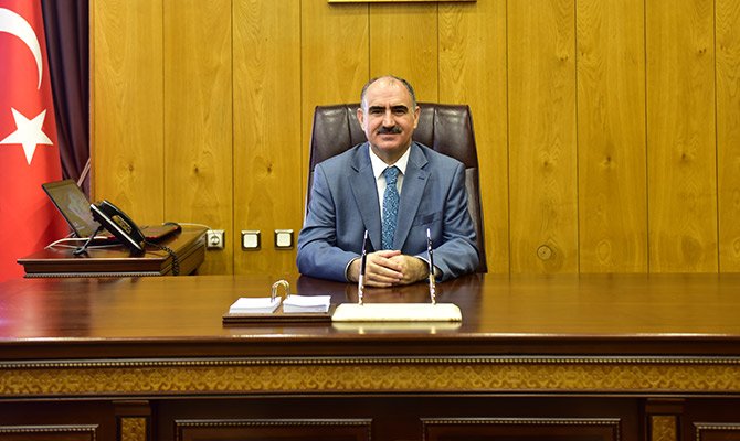 Basın kültürel-sosyal gelişiminde önemli bir rol oynamaktadır