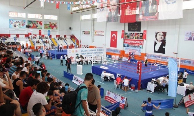 Ağrılı boksör İncekaya Türkiye ikincisi oldu