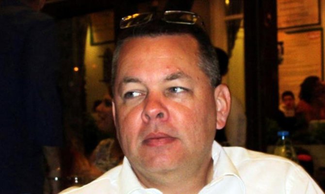 Trump’ın istediği papaz için flaş karar