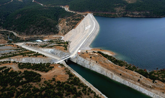 Adatepe barajı 15 Köyde 670.780 dekar arazi sulanacak
