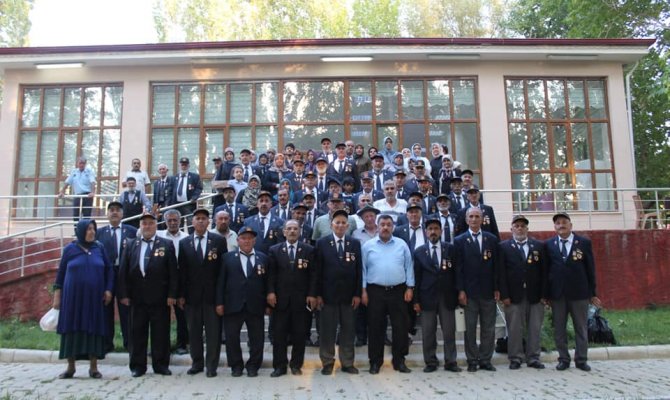 Muharip gaziler, Başkan Çeleğen’in konuğu oldu