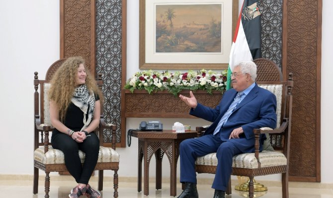 Filistinli cesur kız Tamimi, Mahmud Abbas ile görüştü