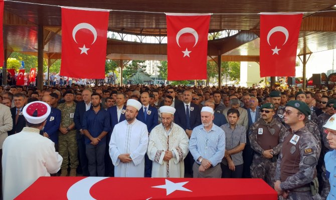 Gaziantepli şehit son yolculuğuna uğurlandı