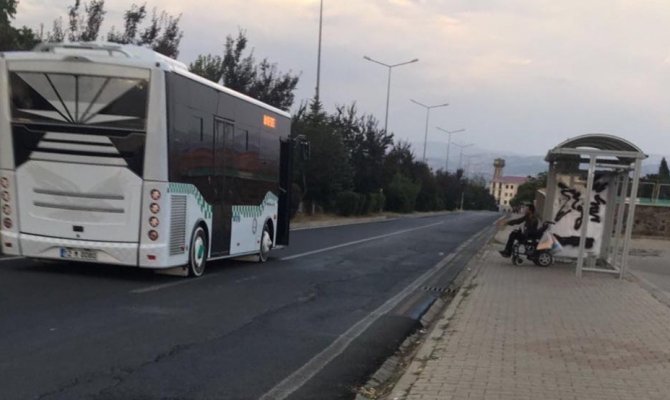 Engelliyi almayan şoföre 2 bin TL ceza